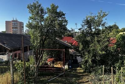 Casă cu 2 camere cu Teren 350 Mp în Central