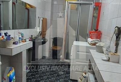 Casă individuală cu 8 camere cu Canalizare în Cetate - 10