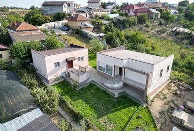Casă cu 6 camere cu Canalizare în Cârcea