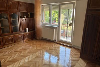 Apartament cu 3 camere decomandat în Dara - 3