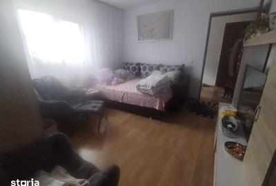 Casă cu 6 camere cu Teren 350 Mp în Miroslava - 1