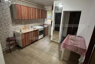 Apartament cu 3 camere decomandat, mobilat în Aiud