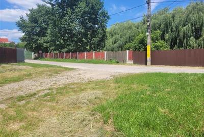 Teren intravilan de 960 mp, în 9 Mai - 2