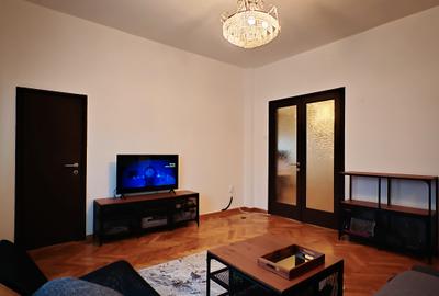 Apartament cu 3 camere semidecomandat, mobilat în Libertății - 1