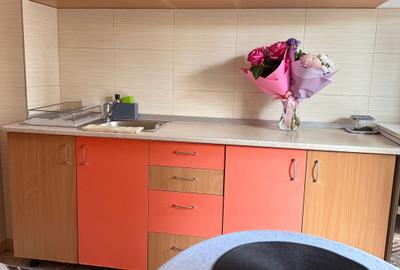 Apartament cu 2 camere decomandat în Zorilor