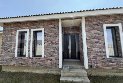 Casă cu 4 camere cu Teren 503 Mp în Odoreu