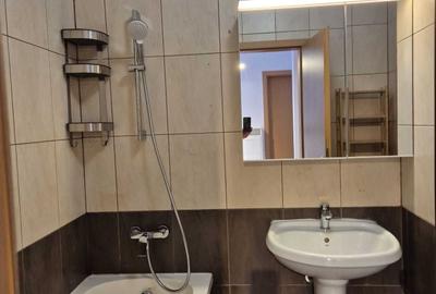 Apartament cu 2 camere semidecomandat în Titan - 2