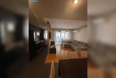 Apartament cu 3 camere semidecomandat în Andrei Mureșanu