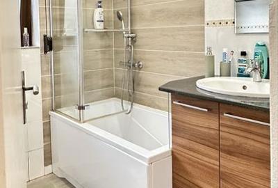 Apartament cu 3 camere, mobilat în Bună Ziua