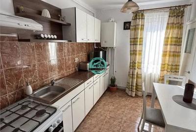Apartament cu 2 camere decomandat în 7 Noiembrie