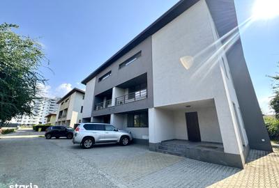 Casă cu 5 camere cu Teren 350 Mp în Central