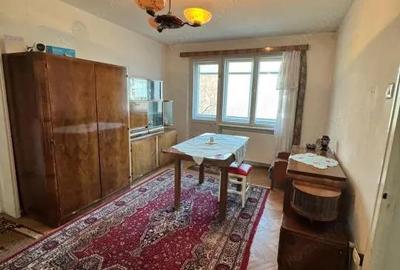 Apartament cu 3 camere semidecomandat în Central - 2
