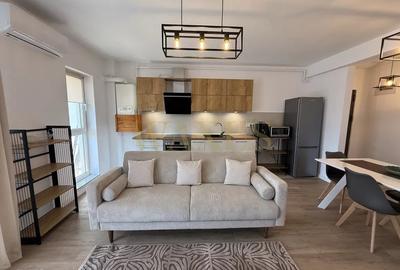 Apartament cu 2 camere semidecomandat, mobilat în Florești