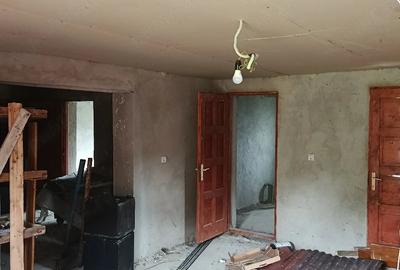 Casă cu Teren 1300 Mp în Tărcaia - 3