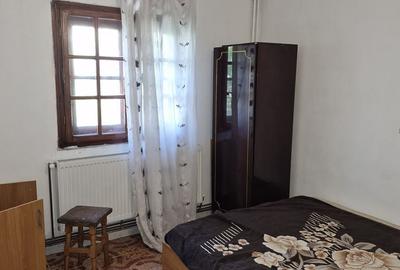 Apartament cu 3 camere semidecomandat în Alexandru cel Bun - 2