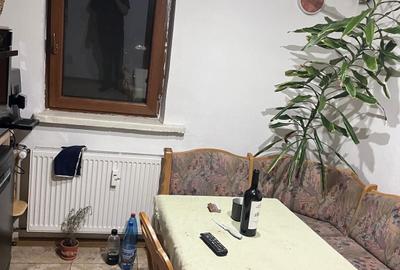 Garsonieră decomandată în Popoveni
