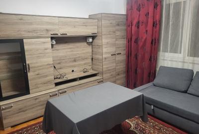 Apartament cu 3 camere semidecomandat în Giulești - 1