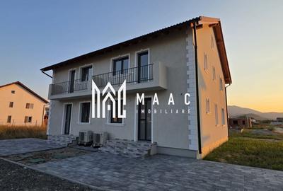 Duplex cu 4 camere cu Canalizare în Exterior Sud