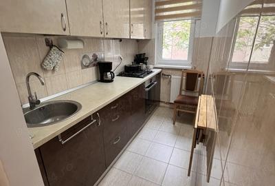 Apartament cu 2 camere semidecomandat în Gara de Nord