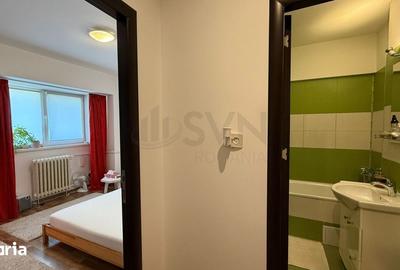 Apartament cu 3 camere decomandat, mobilat în Victoriei
