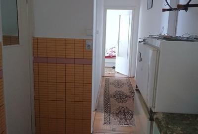 Apartament cu 2 camere decomandat în 7 Noiembrie - 2