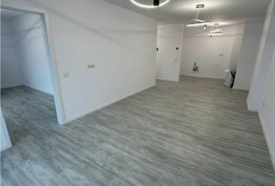 Apartament cu 2 camere semidecomandat în Central - 1