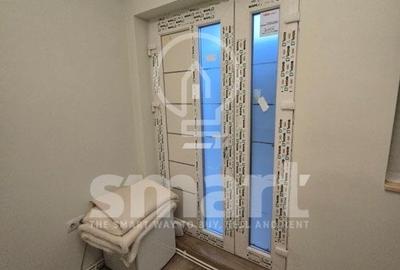 Spațiu comercial, de 50 mp, în Central - 4