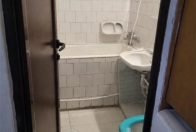 Apartament cu 3 camere în Mircea cel Bătrân