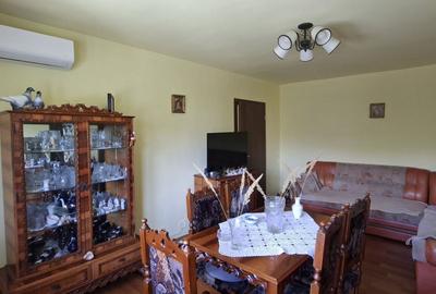 Apartament cu 3 camere decomandat în Aradului - 3