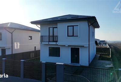 Casă cu 4 camere cu Teren 400 Mp în Rediu