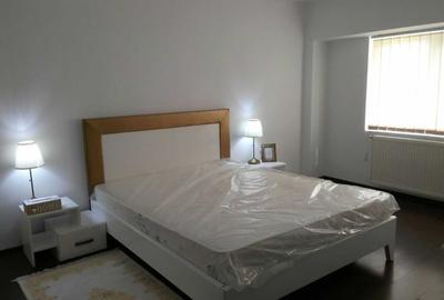 Apartament cu 4 camere decomandat în Apusului - 7
