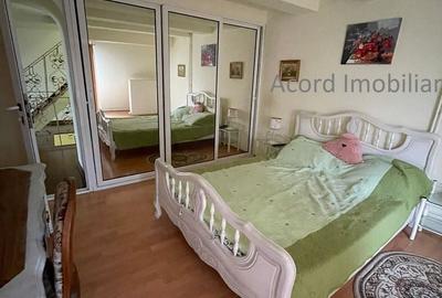 Casă individuală cu 8 camere cu Canalizare în Faleza Nord - 9