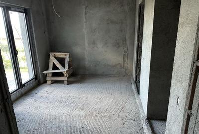 Casă cu 4 camere în Crinț - 2