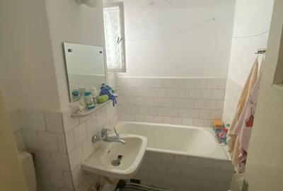 Apartament cu 3 camere decomandat în Târgu Ocna - 1