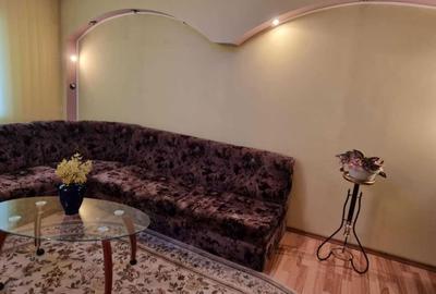 Apartament cu 4 camere decomandat în Central - 8