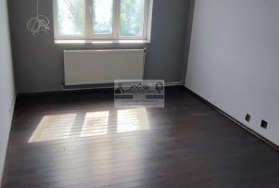 Apartament cu 3 camere decomandat în Central - 5