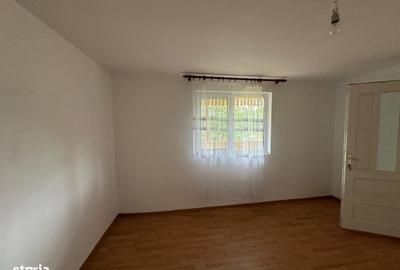 Casă cu 4 camere în Coțofenești - 18