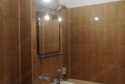 Garsonieră decomandată în Central - 7