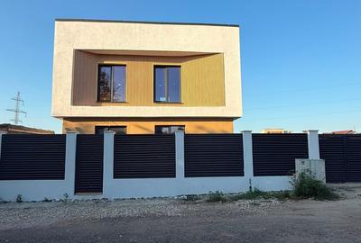 Casă cu 4 camere cu Teren 200 Mp în Pantelimon