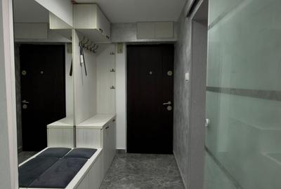 Apartament cu 3 camere decomandat în Centrul Civic
