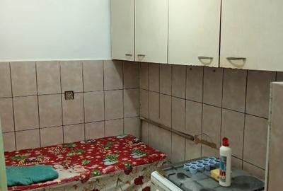 Garsonieră decomandată în Central - 4