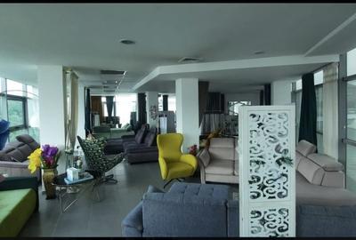 Spațiu comercial, de 503 mp, în Ultracentral - 2