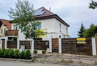 Casă individuală cu 4 camere cu Canalizare în Platou - 1
