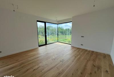 Casă cu 4 camere decomandat cu Teren 200 Mp în Tunari - 2