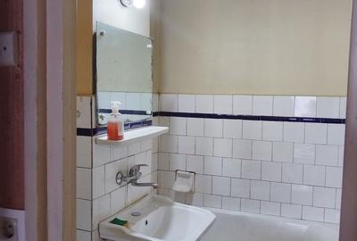 Apartament cu 3 camere semidecomandat în Andrei Mureșanu