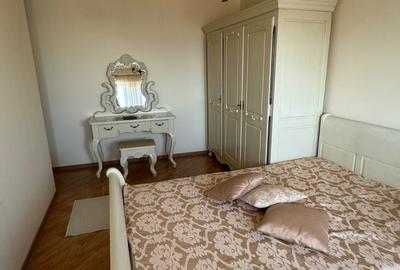 Apartament cu 3 camere decomandat în Exterior Vest