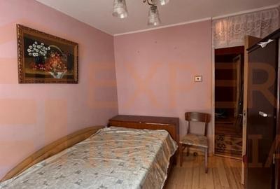 Apartament cu 4 camere decomandat în Poarta 6 - 11