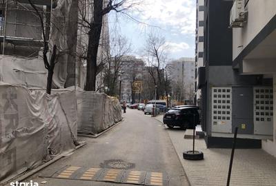 Spațiu comercial, de 90 mp, în Central - 11