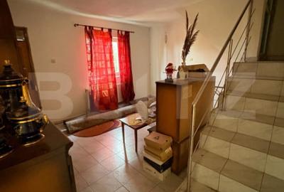 Casă cu 5 camere cu Teren 630 Mp în Central