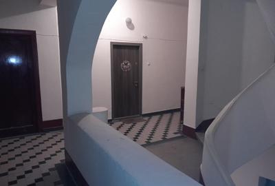 Apartament cu 3 camere semidecomandat, mobilat în Tineretului - 3